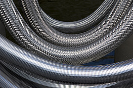 Steel braiding and steel spiral reinforcing 2